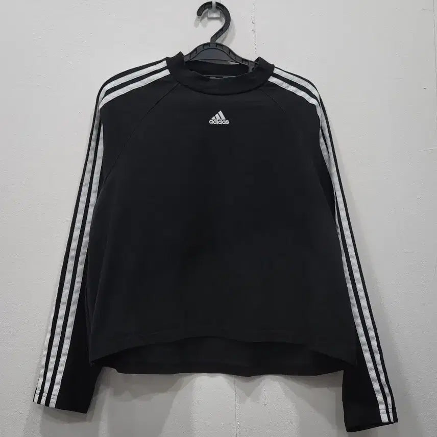 [BUNJANG] Adidas Three-Stripes Cropped Sweatshirt Black XS / [XS] 아디다스 삼선 크롭 맨투맨 블랙