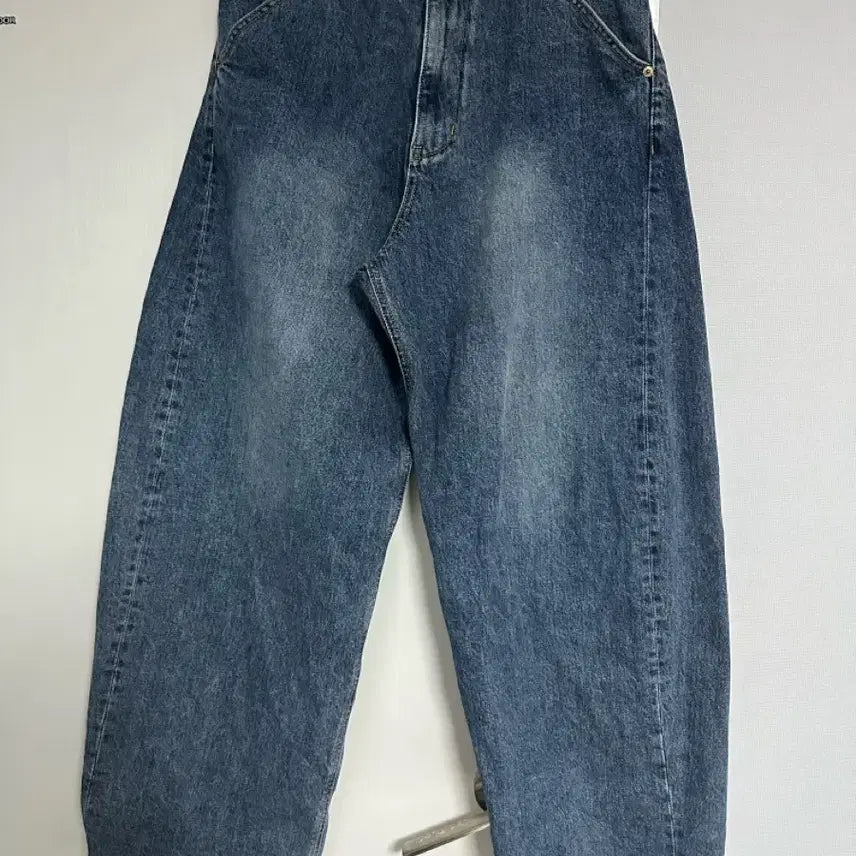 [BUNJANG] Haechingroom Wide Curve Jeans Washed Blue Size 3 / 해칭룸 와이드 커브진 워시드 블루 3 사이즈
