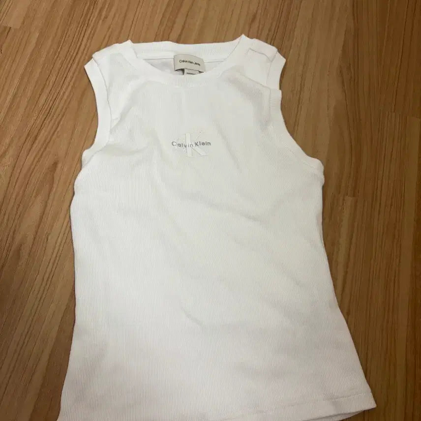 [BUNJANG] Calvin Klein Women's Tank Top / 캘빈클라인 여성 나시