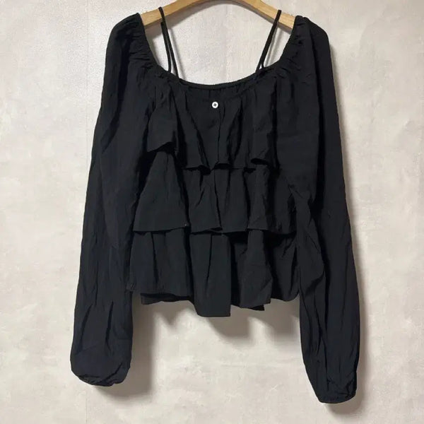 [BUNJANG] Ruffle Shirring Blouse / 캉캉 셔링 블라우스