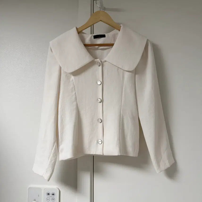 [BUNJANG] Kara Blouse / 카라블라우스