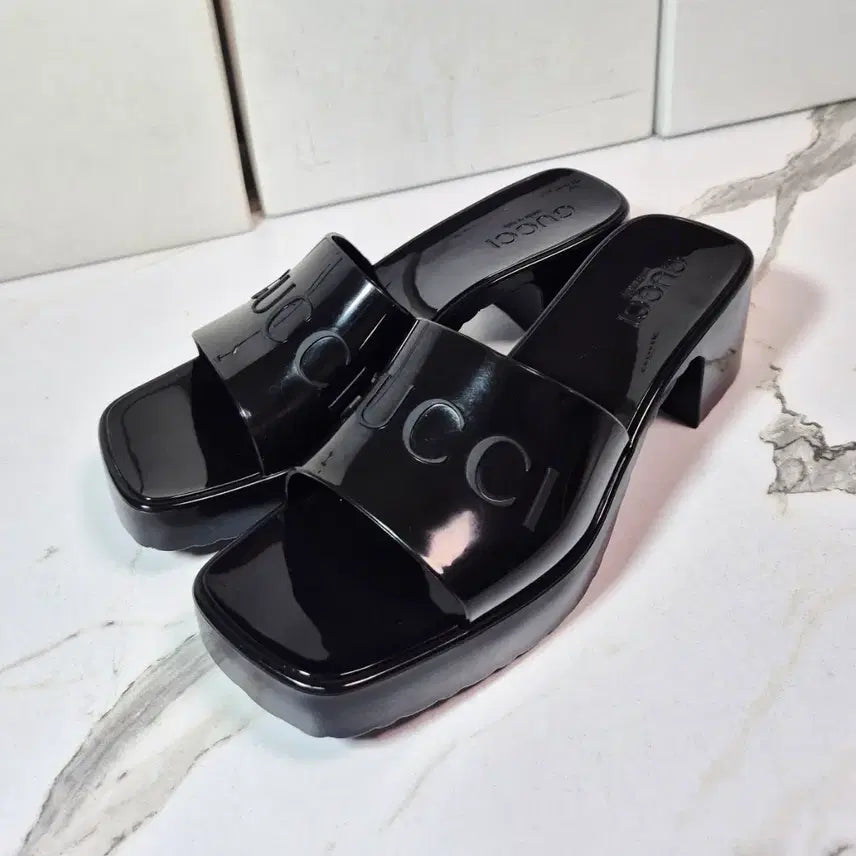 [BUNJANG] Gucci Rubber Slide Mules Women's Sandals Slippers Size 36 / (정품) 구찌 러버 슬라이드 뮬 여성 샌들 슬리퍼 36