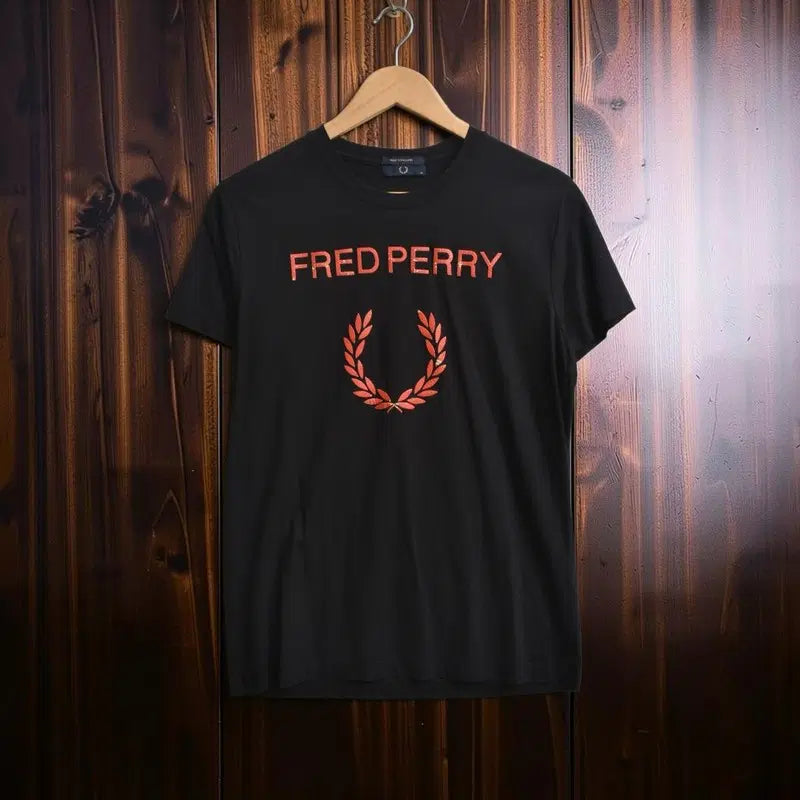 [BUNJANG] Fred Perry Leather Logo Cotton T-Shirt / 프레드페리 반팔티 M0936