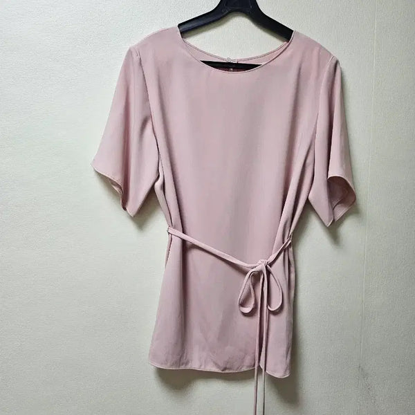 [BUNJANG] Ohr Belted Shoulder Pad Blouse Size 55 / 오르 어깨 패드 벨티드 블라우스 55