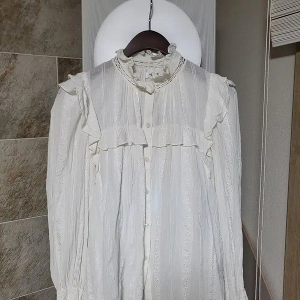 [BUNJANG] Isabel Marant Étoile White Frill Blouse Size 34 / 이자벨마랑 에뚜왈 화이트 프릴 블라우스 34