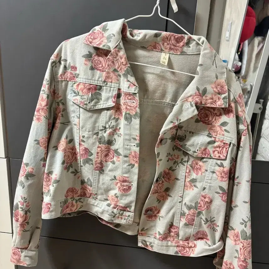 [BUNJANG] Vintage Floral Denim Jacket / 빈티지 꽃 청자켓 팝니다