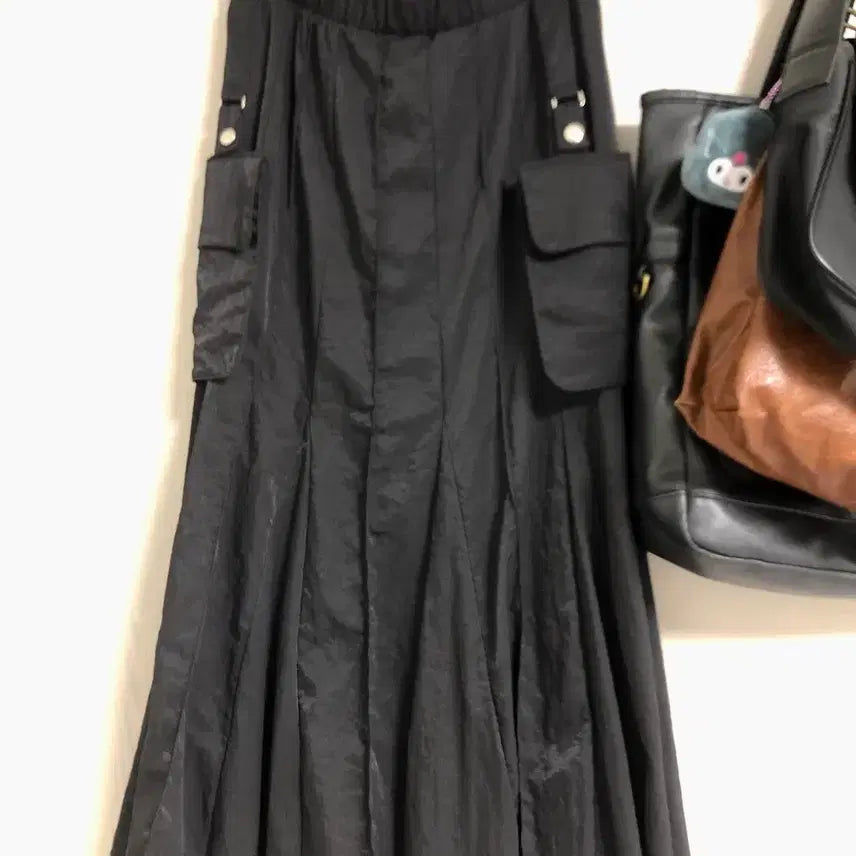 [BUNJANG] Vintage Pocket Long Skirt Black / 빈티지 포켓 롱스커트 블랙 리피빈티지카모메산장와이즈걸차일드매거진미라이클립파우닝133