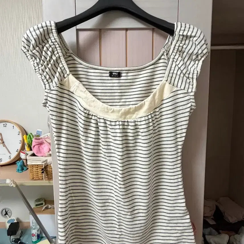 [BUNJANG] SPAO Square Neck T-Shirt / 스파오 스퀘어넥 티