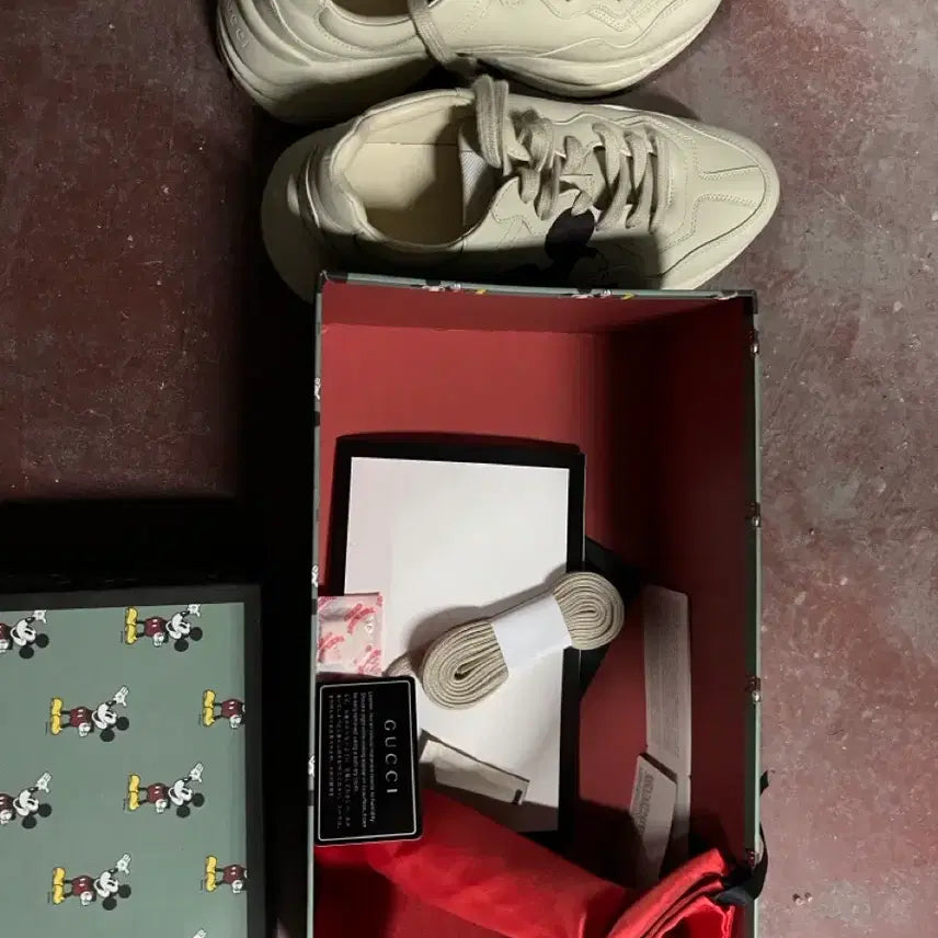 [BUNJANG] Gucci Mickey Mouse Sneakers Beige / 구찌 미키마우스 스니커즈 베이지