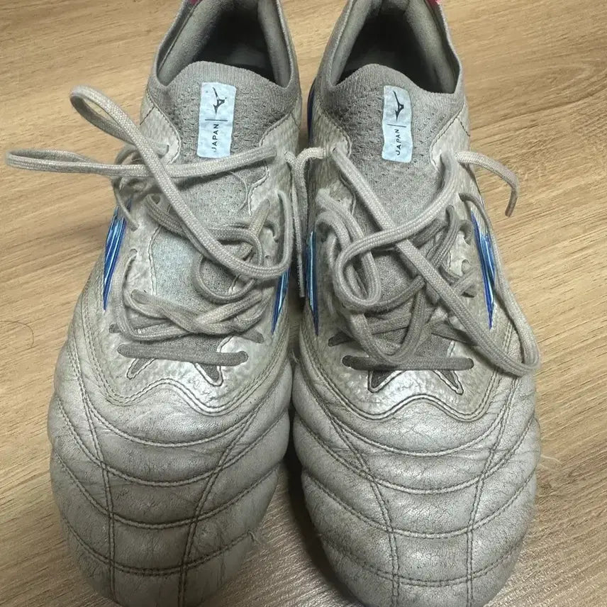 [BUNJANG] Mizuno Soccer Cleats 260 / 미즈노 축구화 260 축구화