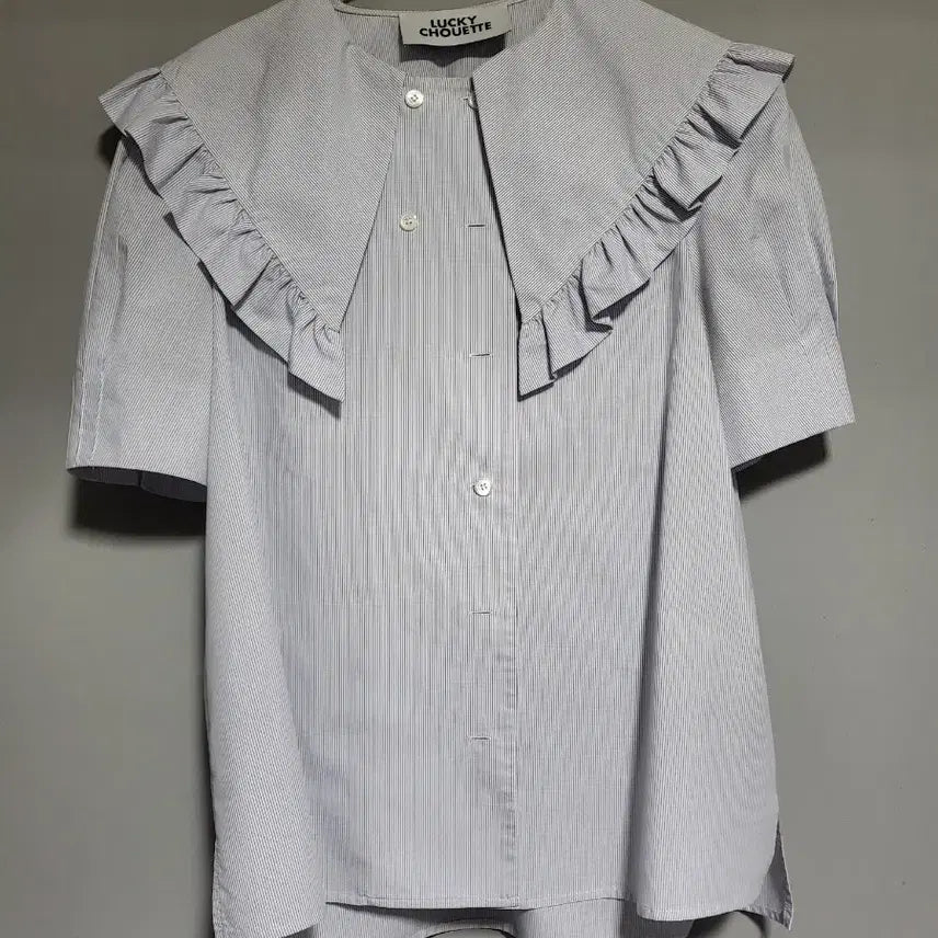 [BUNJANG] Lucky Chouette Striped Collar Blouse / 럭키슈에뜨 카라 블라우스 36