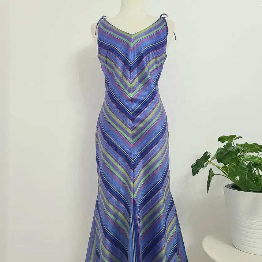 [BUNJANG] C'est La Vie Mermaid Line Dress / 수입 C'EST LA VIE 인어라인 원피스