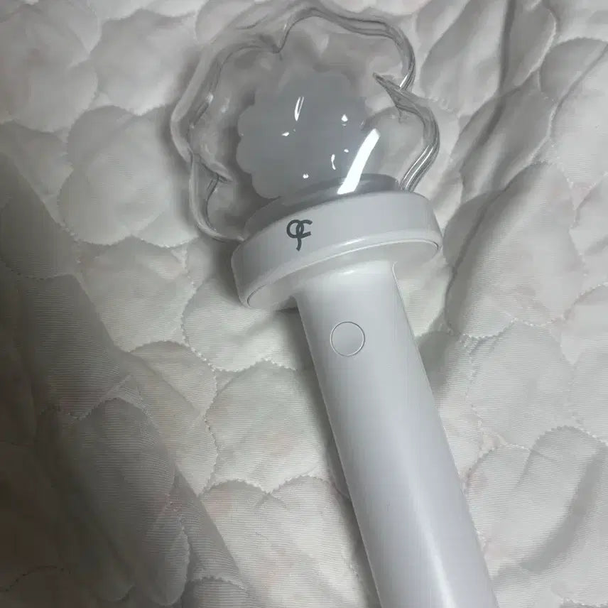 [BUNJANG] fromis_9 Official Lightstick / 프로미스나인 응원봉 팝니다