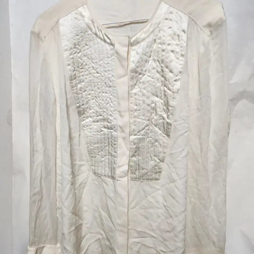 [BUNJANG] Escada Silk Blouse Ivory Size 40 / 에스카다 실크 블라우스 아이보리 40