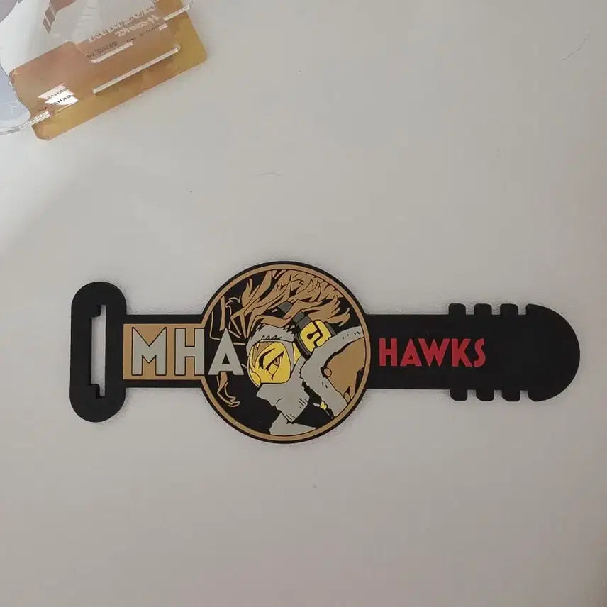 [BUNJANG] My Hero Academia Hawks Rubber Cable Holder (Opened) / 나의히어로아카데미아 나히아 호크스 러버 케이블 홀더 쿠지
