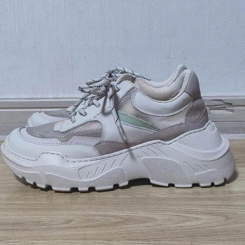 [BUNJANG] KUHO Bold Chunky Sneakers Size 240 / 구호 볼드 청키 정은채스니커즈  240