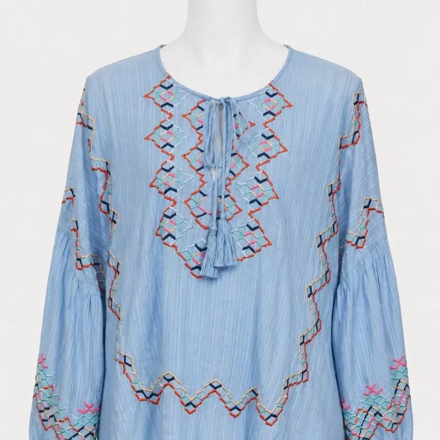 [BUNJANG] Essentiel Antwerp Embroidered Tassel Blouse / [XS] 에센셜 엔트워프 자수 태슬 블라우스