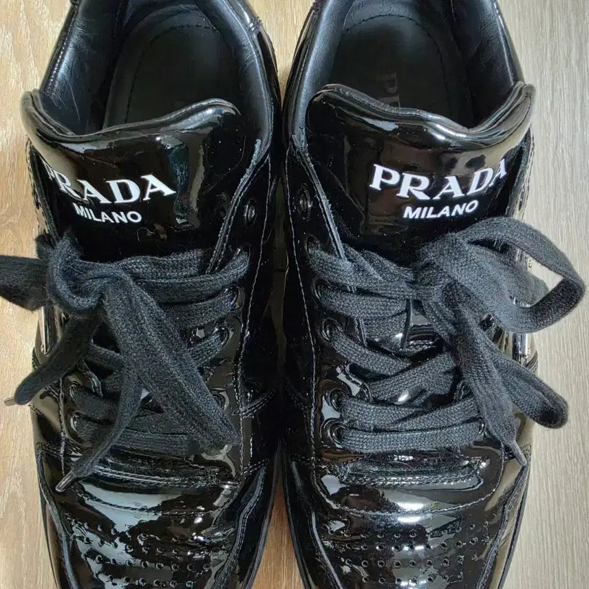 [BUNJANG] Prada Enamel Sneakers Black Size 7 / 프라다 에나멜 스니커즈 블랙 7사이즈
