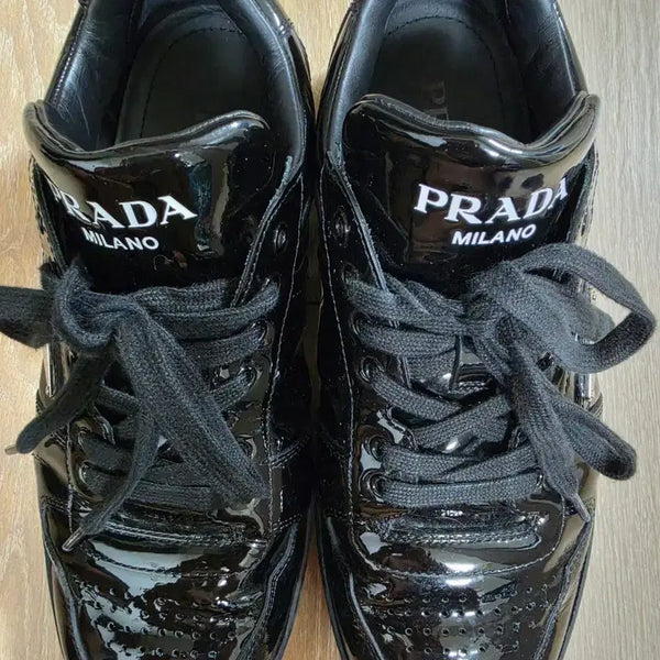 [BUNJANG] Prada Enamel Sneakers Black Size 7 / 프라다 에나멜 스니커즈 블랙 7사이즈