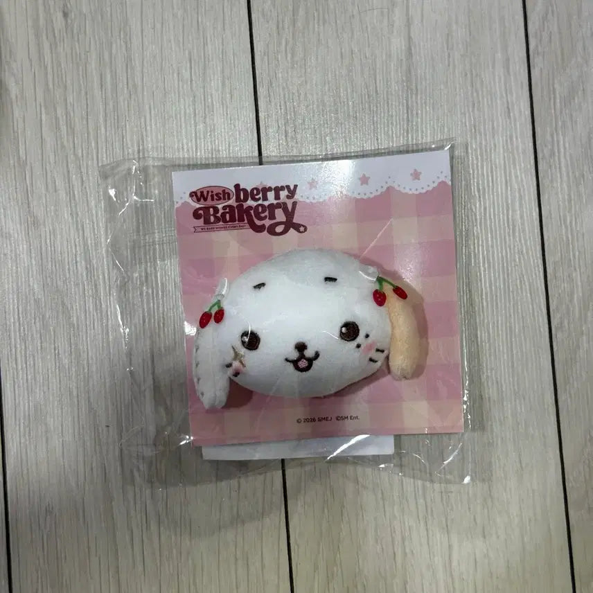 [BUNJANG] Wishdol Wishbakery Strawberry Ryo Badge / [현물]일본 위시돌 팝업 위시베이커리 딸기 료 룐룐 뱃지