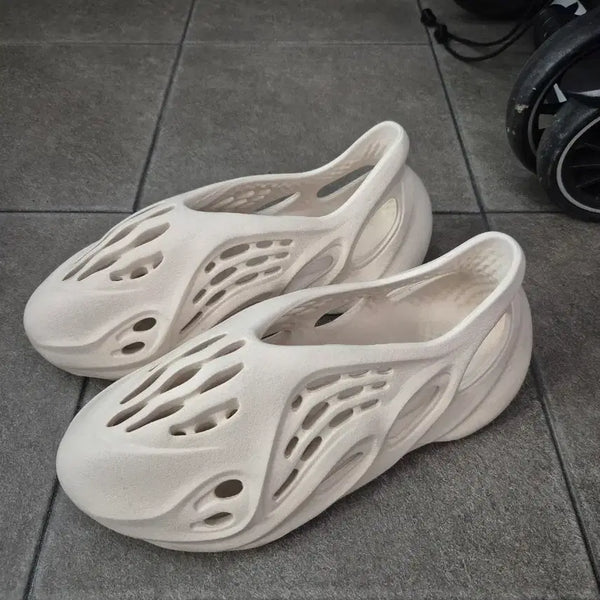 [BUNJANG] Adidas Yeezy Foam Runner Sand US 8.5 / 아디다스 이지 폼러너 샌드 265