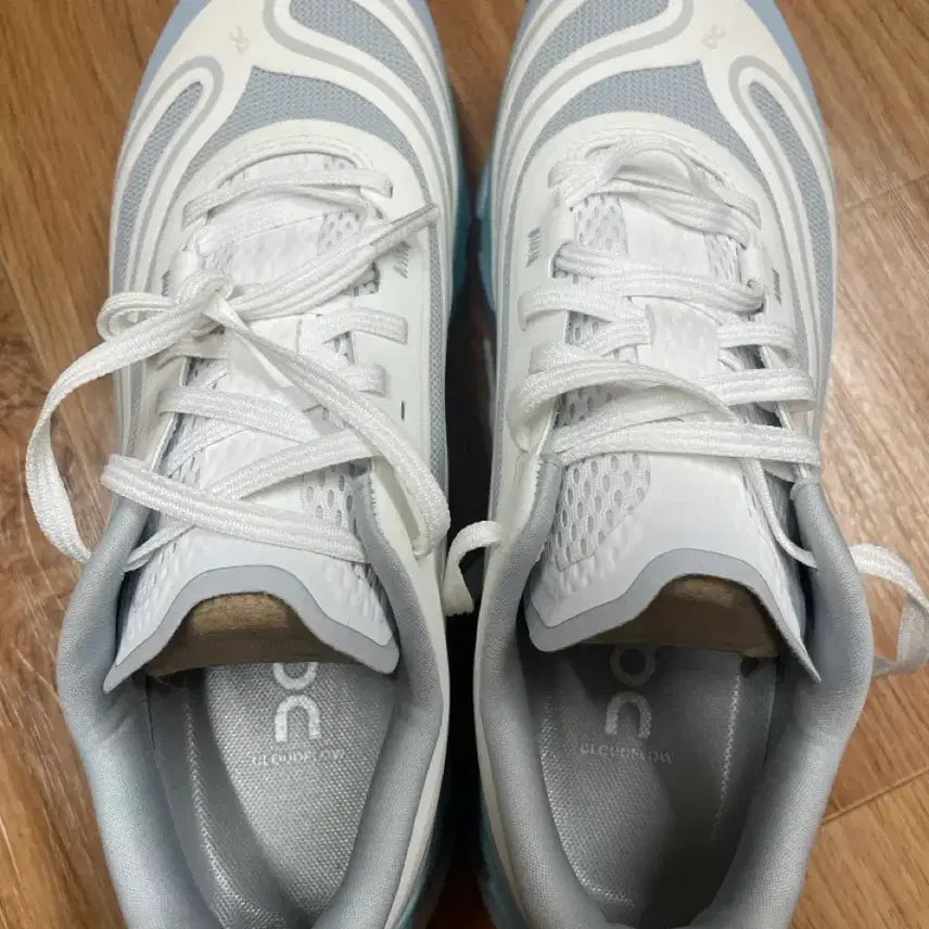 [BUNJANG] On Running Cloudflow Shoes / 온 러닝화 클라우드플로우