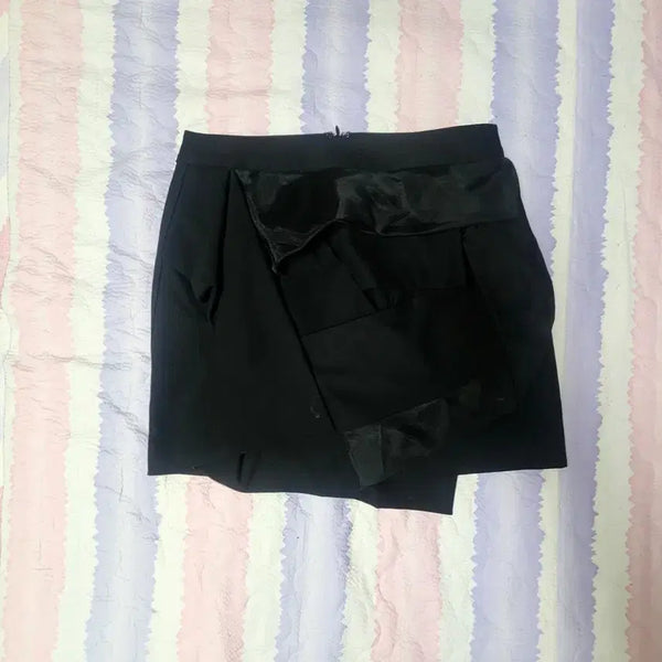 [BUNJANG] BOMBYX M. MOORE Asymmetric Drape Mini Skirt / 입체 드레이프 BOMBYX M. MOORE 언발 미니스커트 (55)