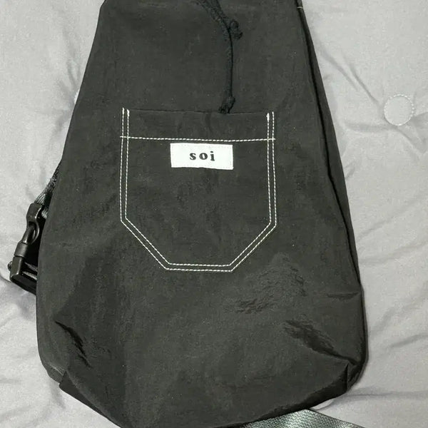 [BUNJANG] Soi Stitch Backpack Black / Soi 스티치 백팩 블랙
