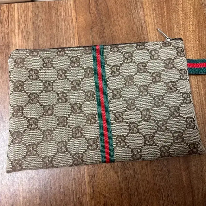 [BUNJANG] Gucci GG Supreme Pouch / 구찌 GG 수프림 파우치