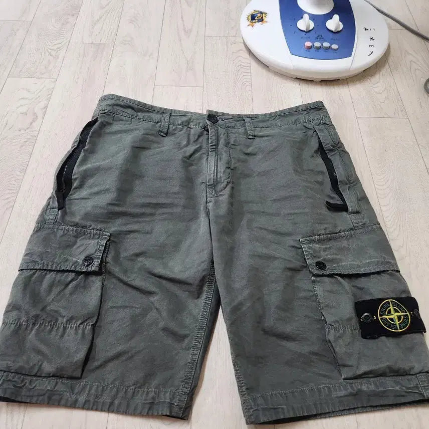 [BUNJANG] Stone Island Old Effect Shorts / 스톤아일랜드 반바지 바지 팬츠 실착3회 거의새거 32-33 백화점에서 구매