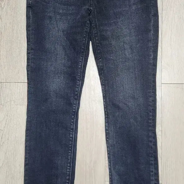 [BUNJANG] Guess Slim Denim Pants (New) / 게스 슬림 데님 팬츠 (새상품)