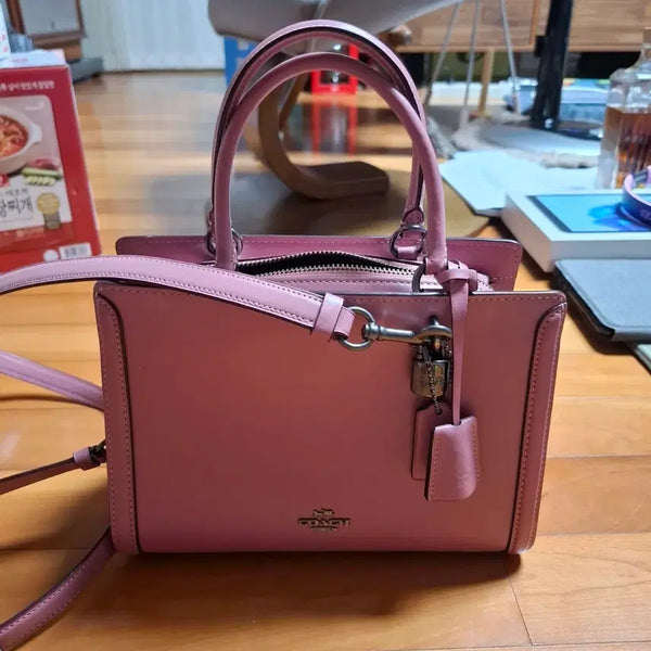 [BUNJANG] Coach Baby Pink Tote Bag / 코치 배이비핑크 토트