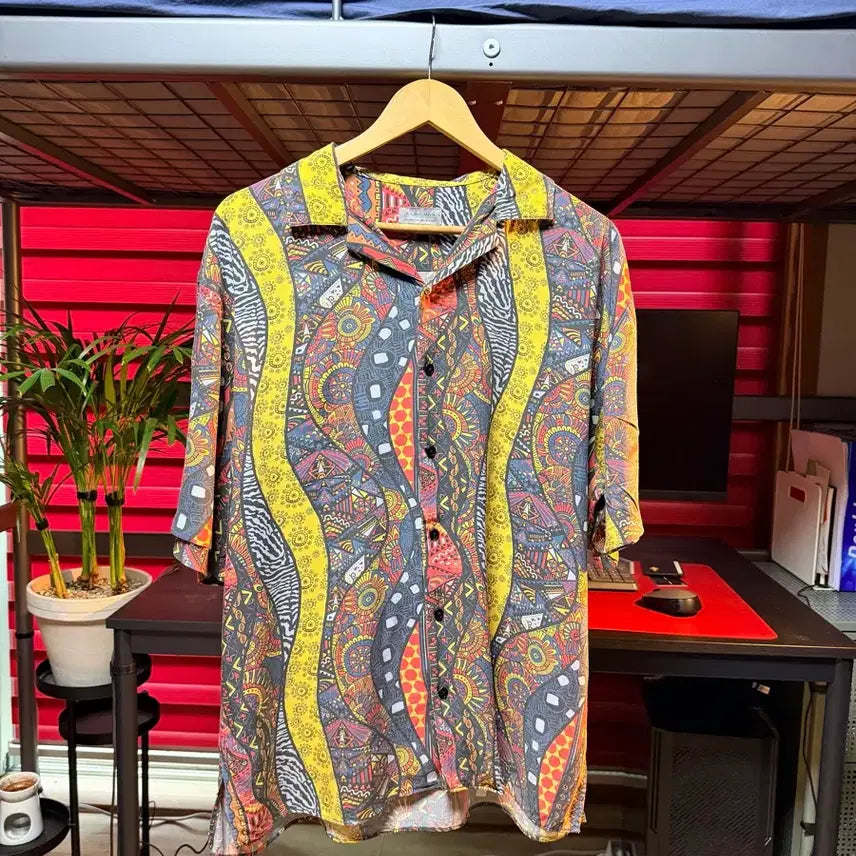 [BUNJANG] Zara Geometric Pattern Relaxed Fit Bowling Collar Shirt M / 자라 지오메트릭 패턴 셔츠 (M / 릴렉스핏)