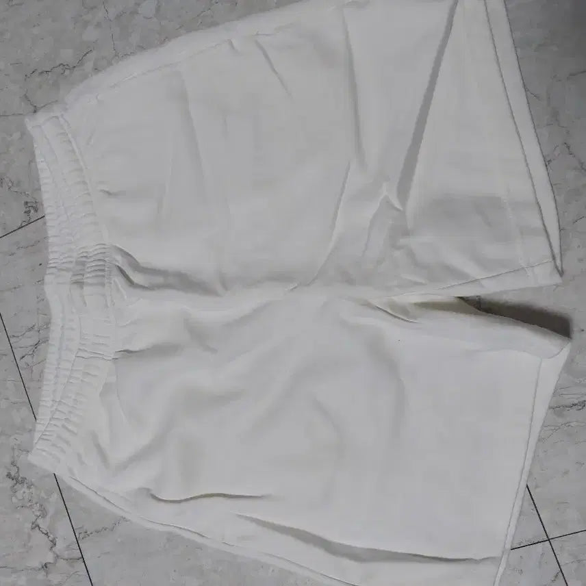 [BUNJANG] Uniqlo Standard Shorts / 무탠다드 반바지
