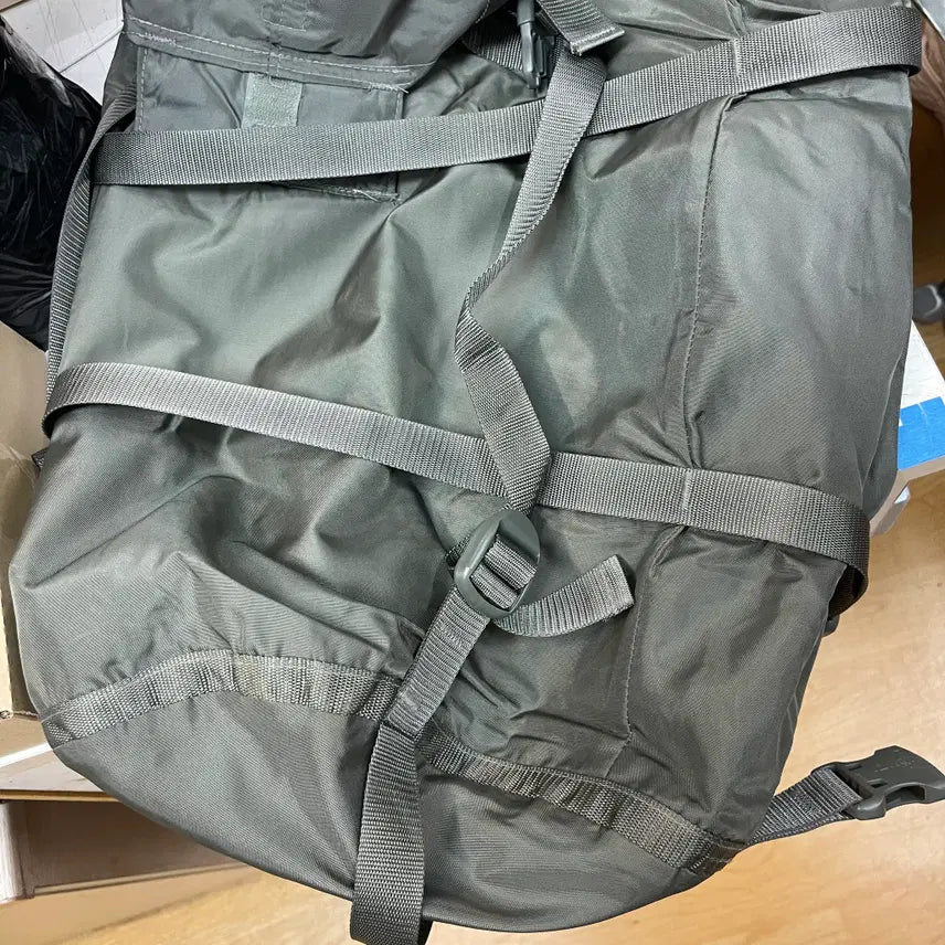 [BUNJANG] US Military Original MSS Modular Sleeping Bag System Large Compression Stuff Sack (Unused) / [미군 오리지널] MSS 동계용 대형 침낭 압축색 가방 단품 (미사용 새제품)