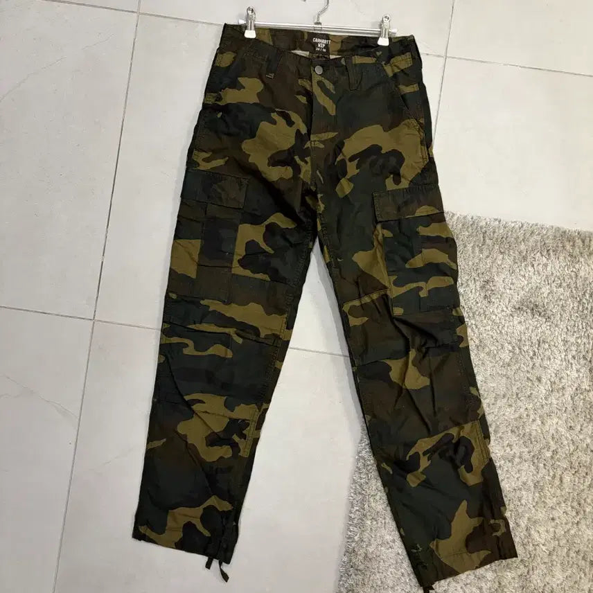 [BUNJANG] Carhartt Camo Cargo Pants / 칼하트 카모 바지 28/30