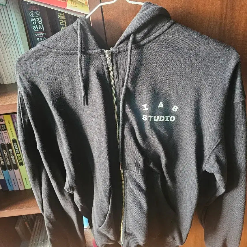 [BUNJANG] IAB Studio 26ss Zip-Up Hoodie / [s]IAB Studio 후드집업 26ss
