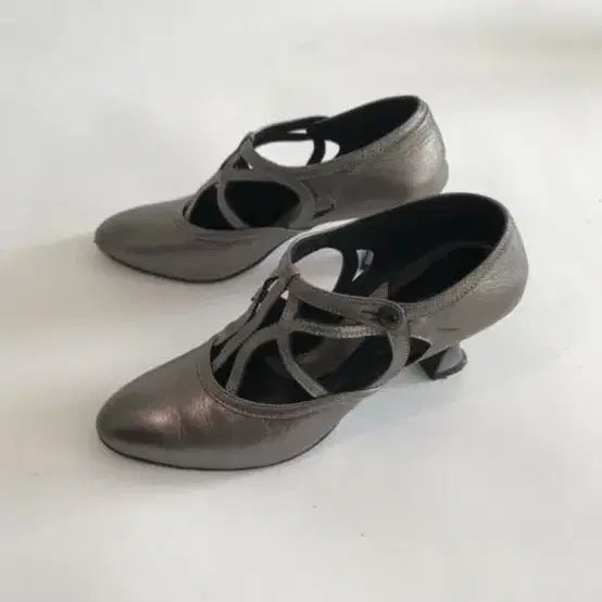 [BUNJANG] Aeongssu Dancing Shoes with Heel / 에옹쓰 댄싱 슈즈