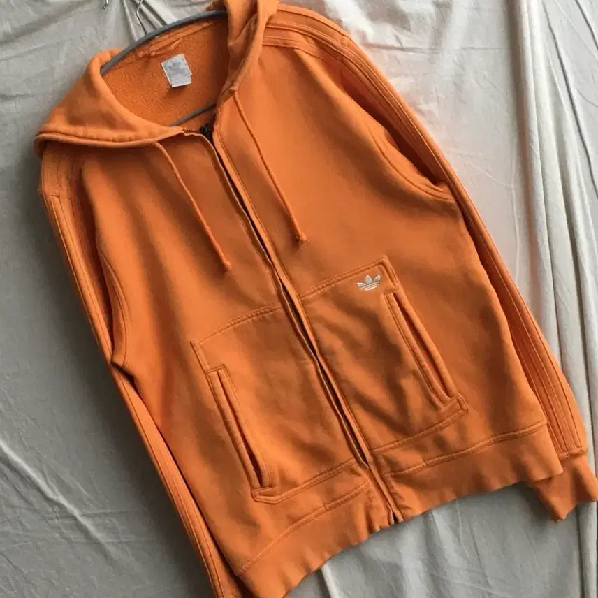 [BUNJANG] Adidas Sideline Hooded Zip-Up Jacket / 아디다스 사이드라인 후드집업