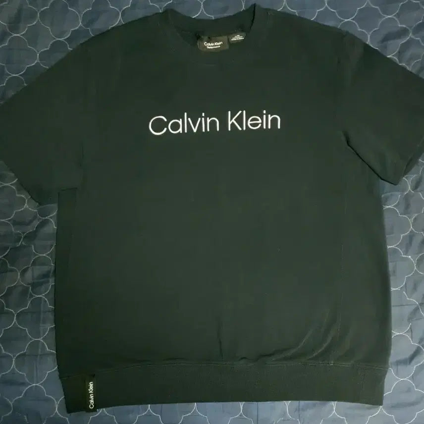 [BUNJANG] Calvin Klein Performance Lettering Logo Embroidered Short Sleeve T-Shirt Navy (XL) / 캘빈클라인 퍼포먼스 레터링로고 자수 반팔티 네이비 (XL)