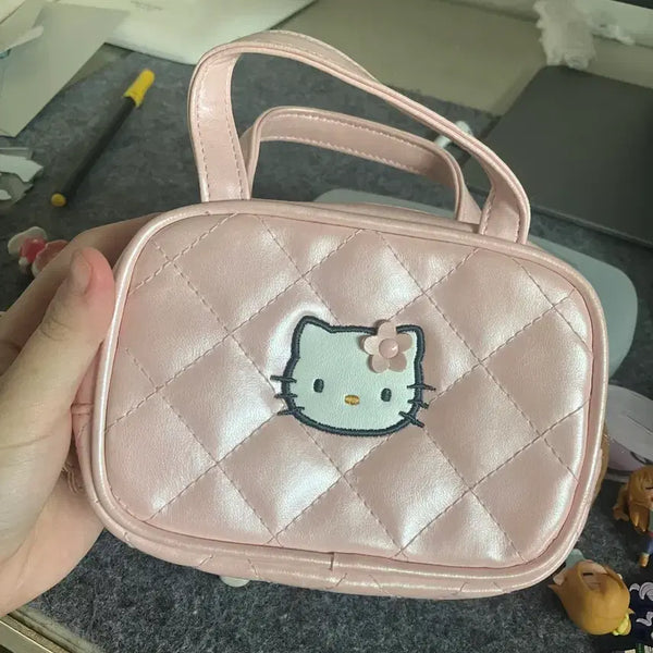 [BUNJANG] 1997 Quilting Classic Kitty Pouch with Classic Kitty Strap / 퀄팅 고전 키티 파우치 1997년 고전키티스트랩