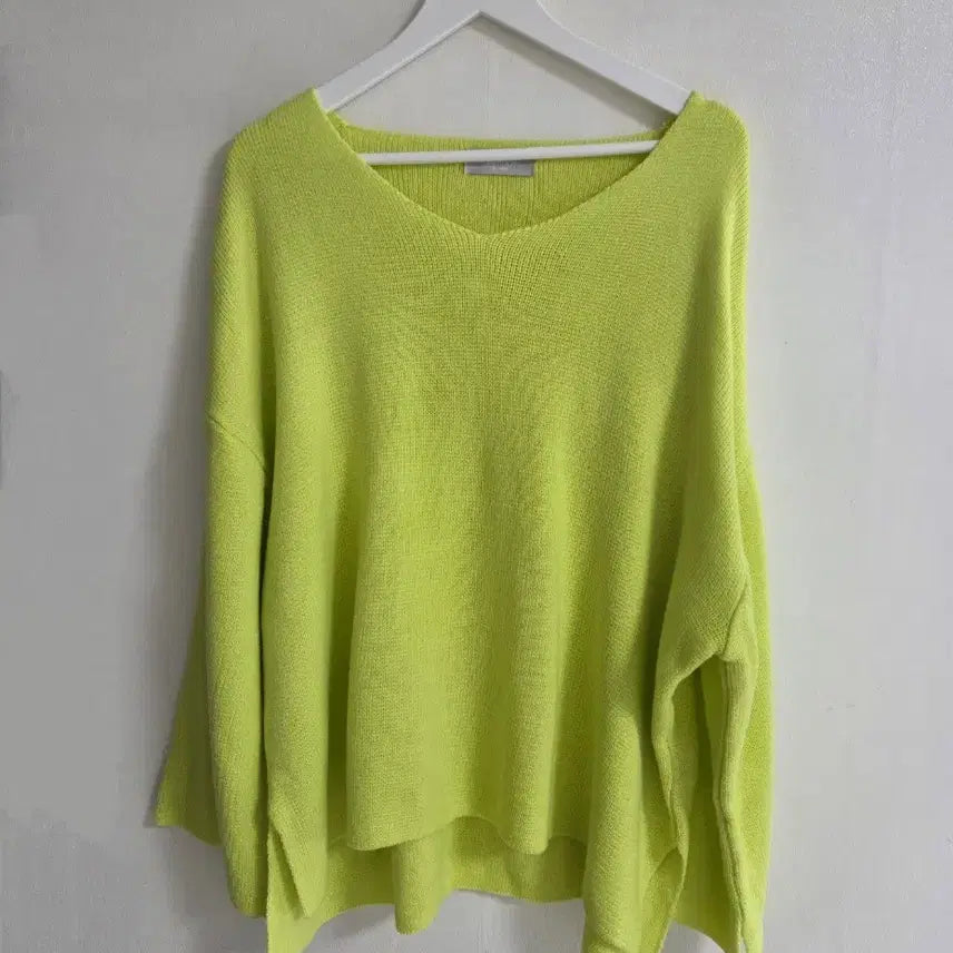 [BUNJANG] Lime Oversized Asymmetrical Knit Top / 상큼한 라임엘로 앞뒤언발 오버핏 니트