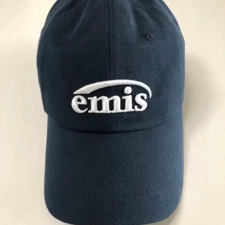 [BUNJANG] Emis New Logo Navy Cap / 이미스 뉴로고 네이비컬러 모자