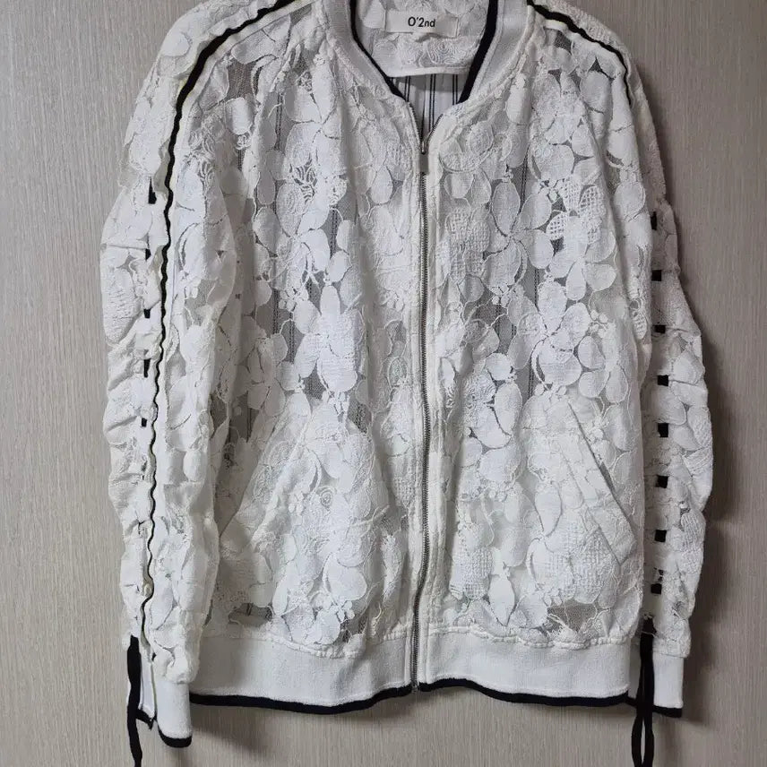 [BUNJANG] Ozssecon Lace Zip-Up Blouson Jacket 55 / 오즈세컨 레이스 집업 자켓 블루종 55