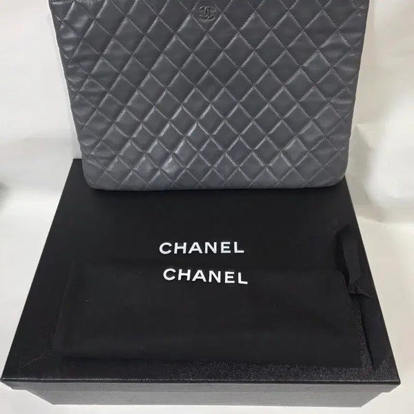 [BUNJANG] Chanel Lambskin Large Clutch Gray (20-series) / 샤넬 램스킨 그레이 라지 클러치 20번대