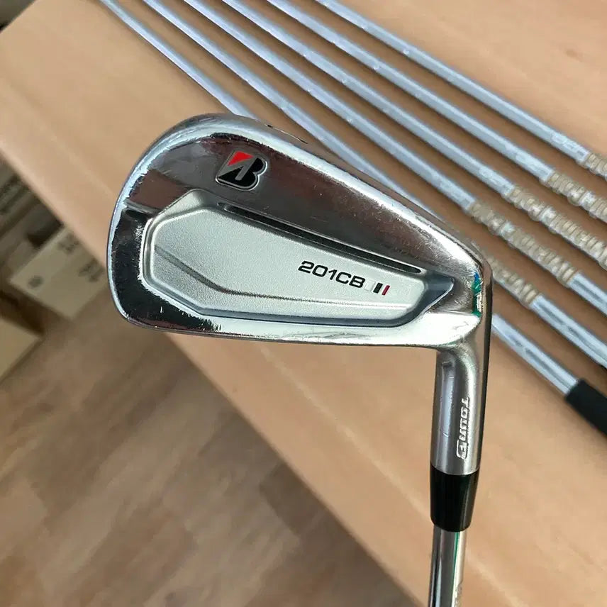 [BUNJANG] Bridgestone 201CB DG120 Stiff Flex Used Men's Iron Set / A급]브리지스톤 201CB DG120 강도S 중고 골프채 남자아이언세트