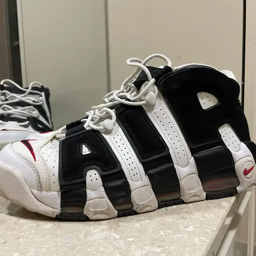 [BUNJANG] Nike Air More Uptempo Black White / 나이키 에어 모어 업템포 검흰