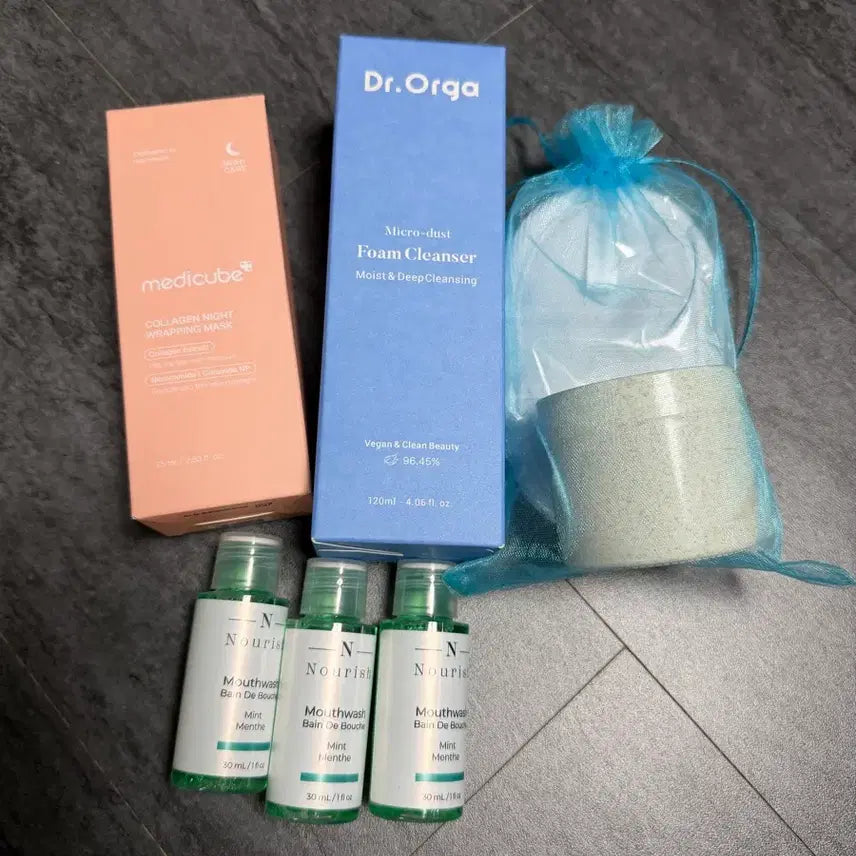 [BUNJANG] Medi-Cube Collagen Wrapping Mask & Dr.Althea Micro Dust Foam Cleanser & Body Scrub Set & Mouthwash Set / 메디큐브 콜라겐 랩핑 마스크&닥터올거 마이크로 더스트 폼 클렌져&바디그크럽 세트&가글 세트