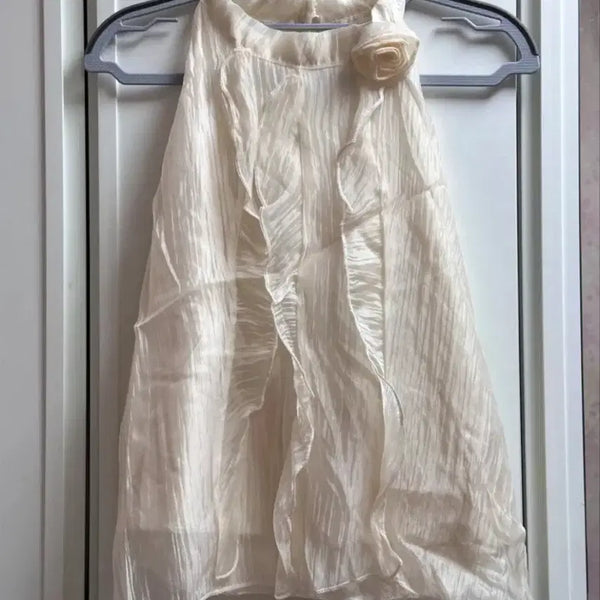 [BUNJANG] Ivory Corsage Halterneck Blouse / 아이보리 코사지 홀터넥 블라우스
