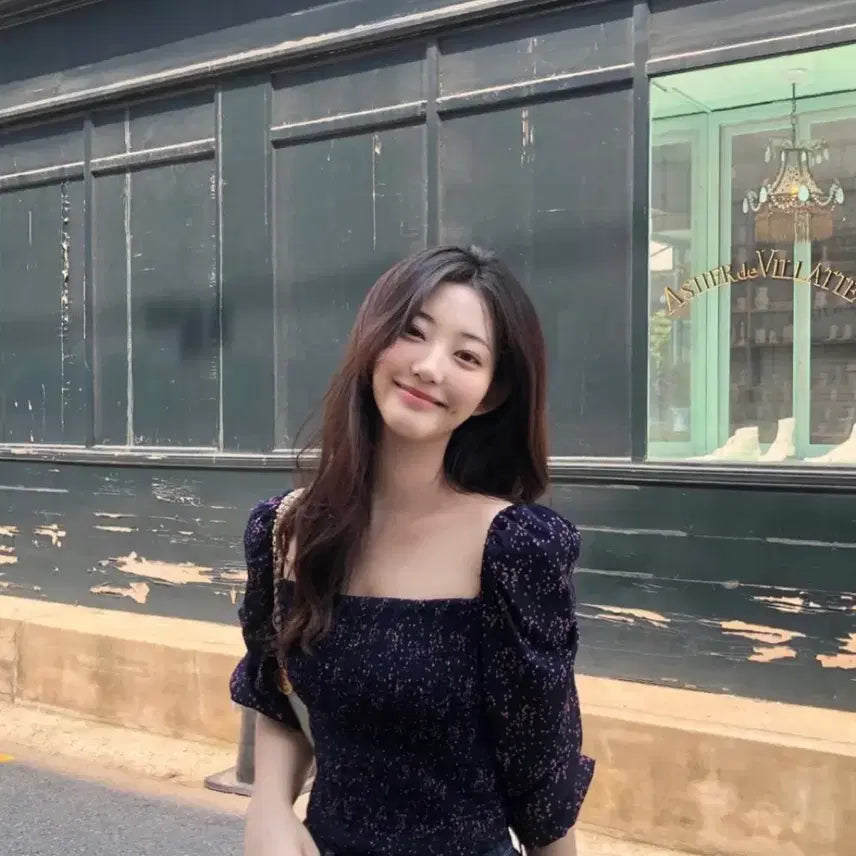 [BUNJANG] JENNIO All Seasons Square Blouse Navy / 제니오 올시즌즈 스퀘어 블라우스 네이비